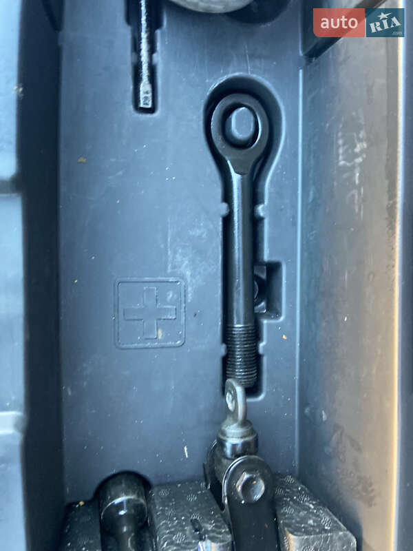 Позашляховик / Кросовер Hyundai Santa FE 2008 в Луцьку фото 37 Позашляховик / Кросовер Hyundai Santa FE 2008 в Луцьку