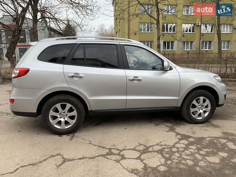 Позашляховик / Кросовер Hyundai Santa FE 2010 в Коломиї