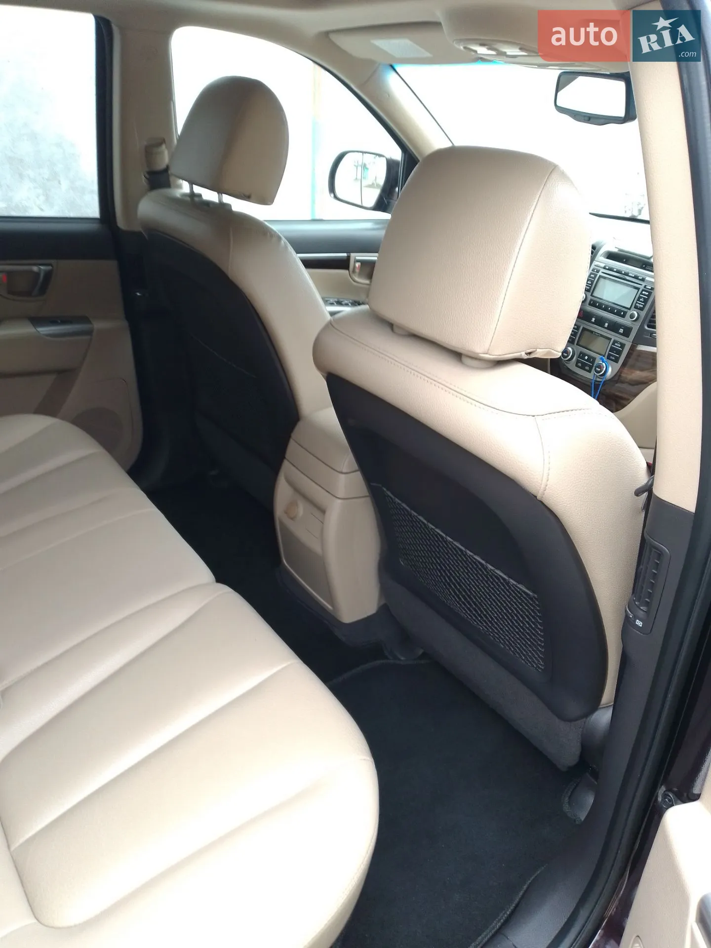 2011 Hyundai Santa Fe - мініатюра 15