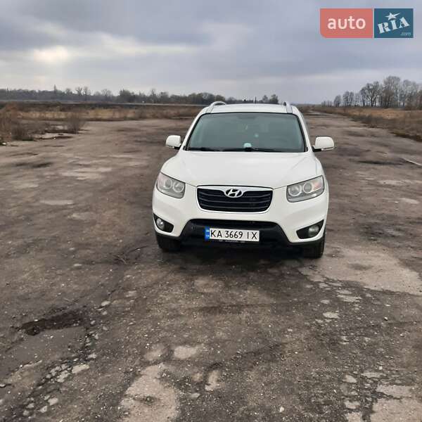 Внедорожник / Кроссовер Hyundai Santa FE 2009 в Шепетовке