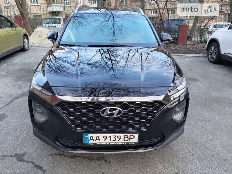 Внедорожник / Кроссовер Hyundai Santa FE 2018 в Киеве