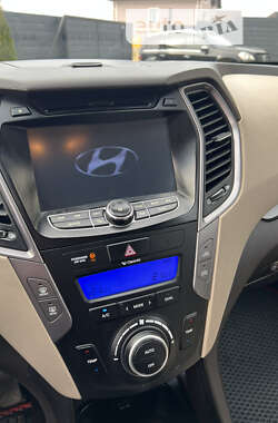 Позашляховик / Кросовер Hyundai Santa FE 2013 в Чернівцях
