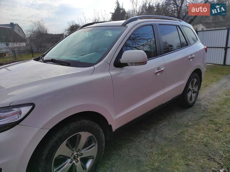 Внедорожник / Кроссовер Hyundai Santa FE 2012 в 