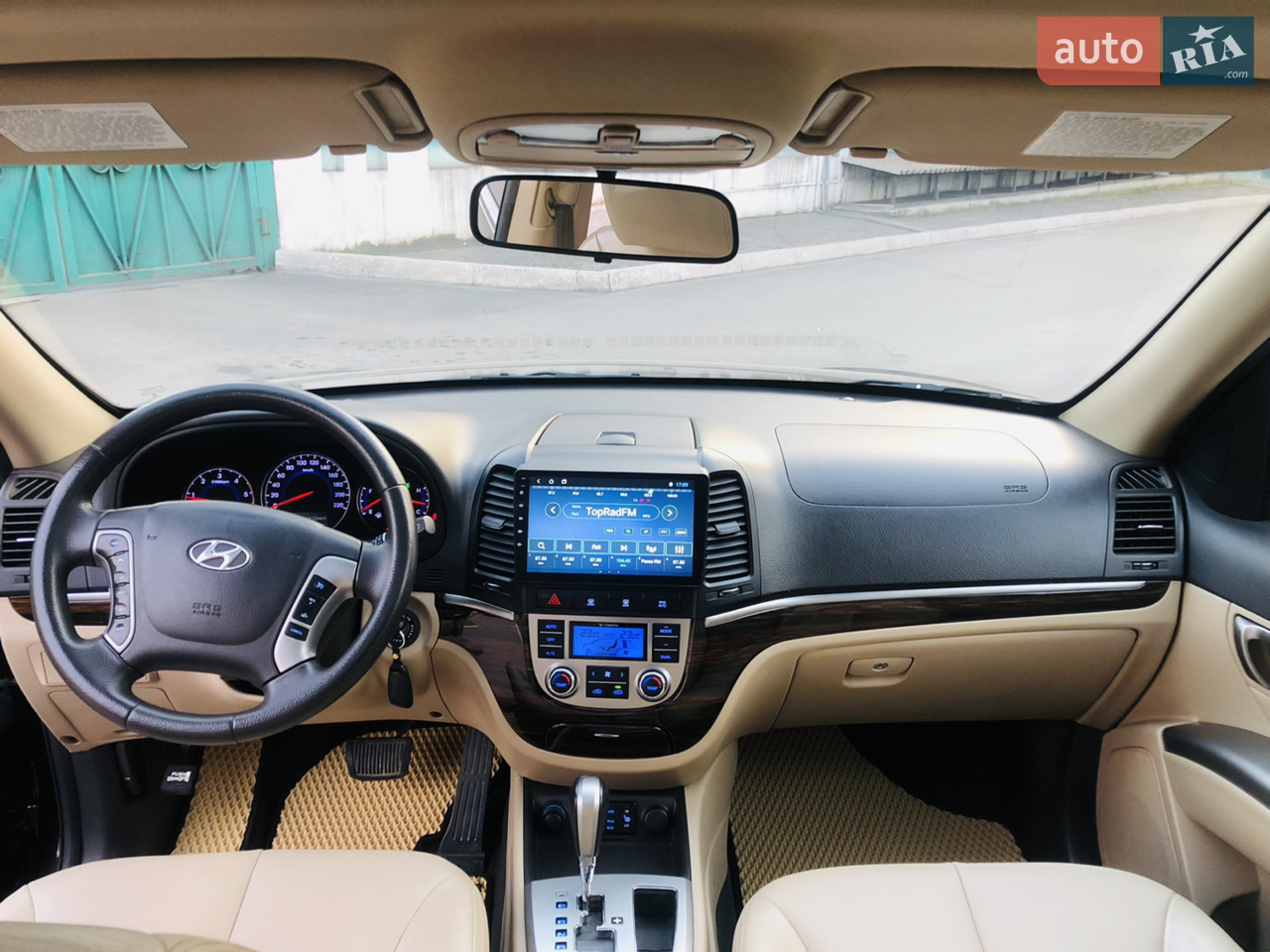 2010 Hyundai Santa Fe - мініатюра 17