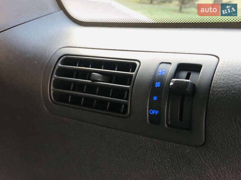 Позашляховик / Кросовер Hyundai Santa FE 2010 в Дніпрі