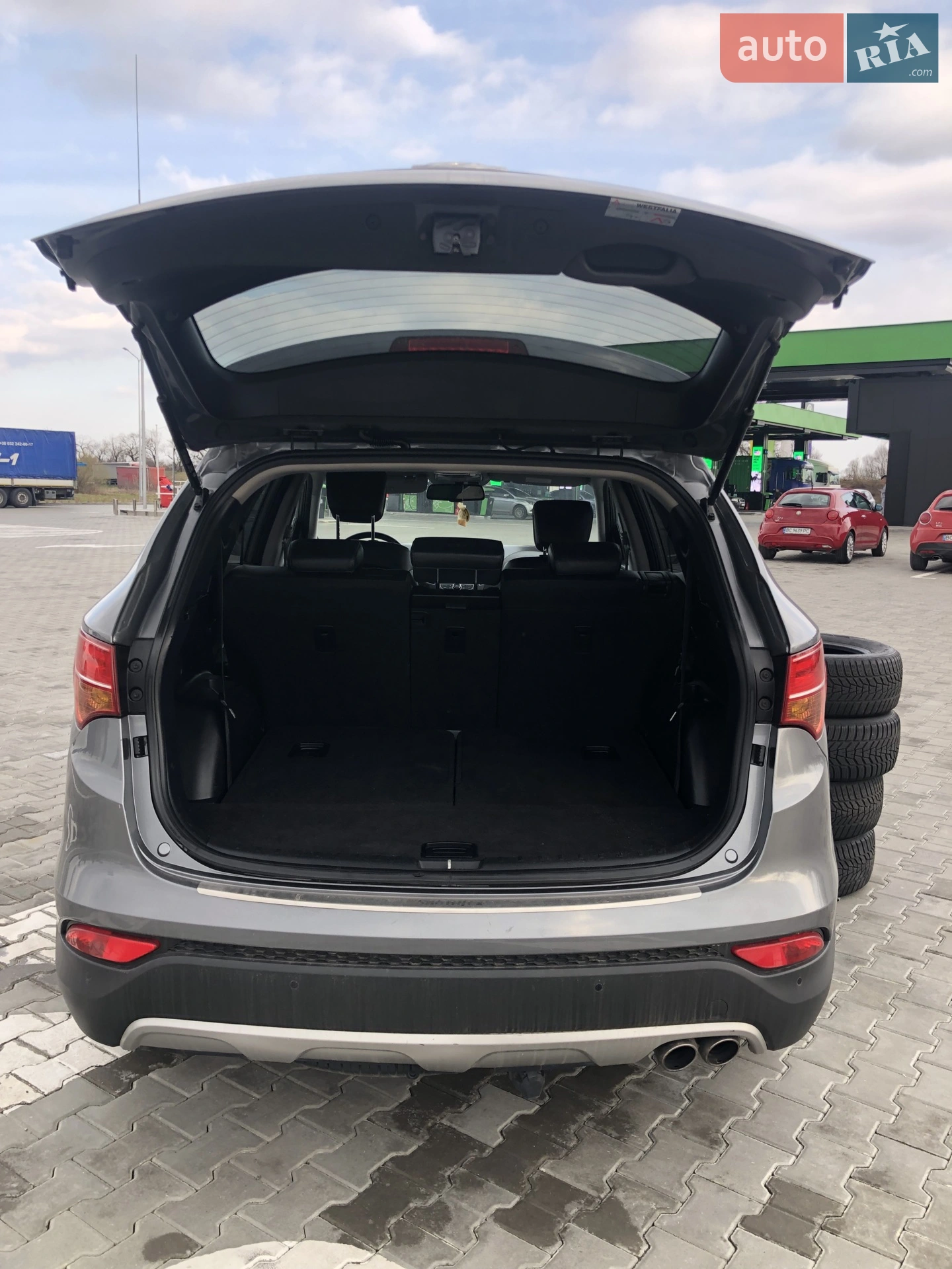 2012 Hyundai Santa Fe - мініатюра 12
