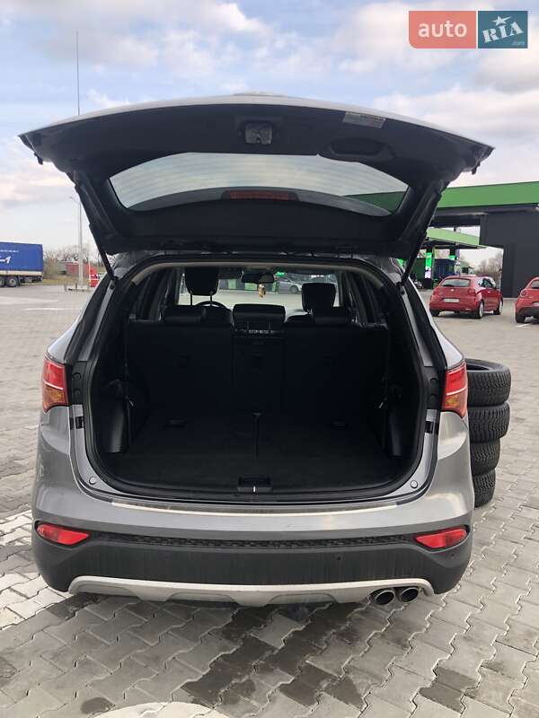 Позашляховик / Кросовер Hyundai Santa FE 2012 в Стрию