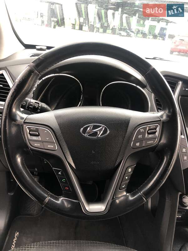 Позашляховик / Кросовер Hyundai Santa FE 2012 в Стрию