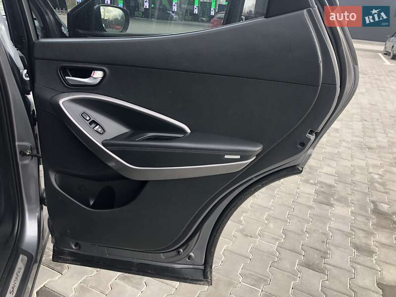 Позашляховик / Кросовер Hyundai Santa FE 2012 в Стрию