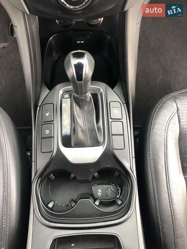 Позашляховик / Кросовер Hyundai Santa FE 2012 в Стрию