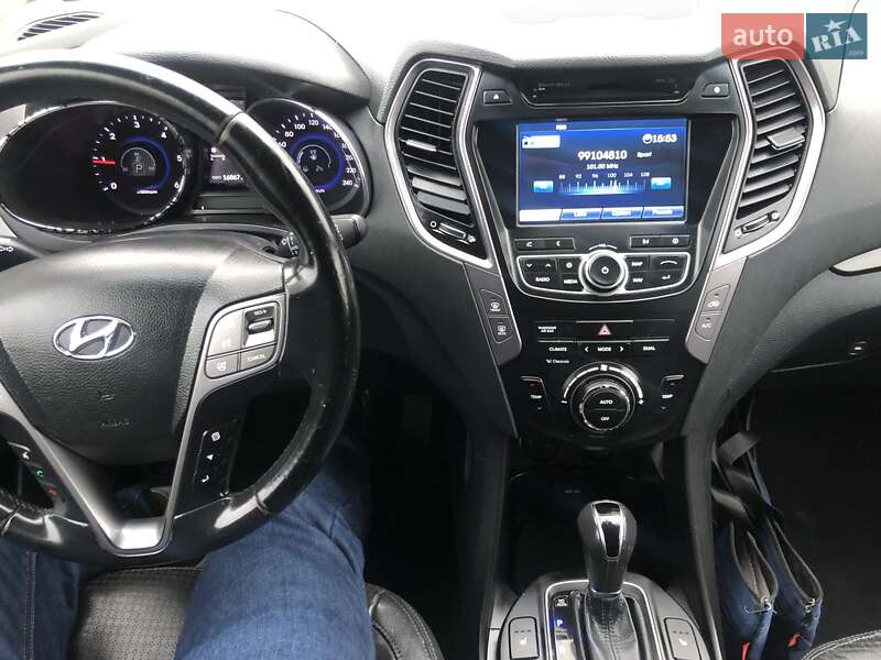 Позашляховик / Кросовер Hyundai Santa FE 2012 в Стрию