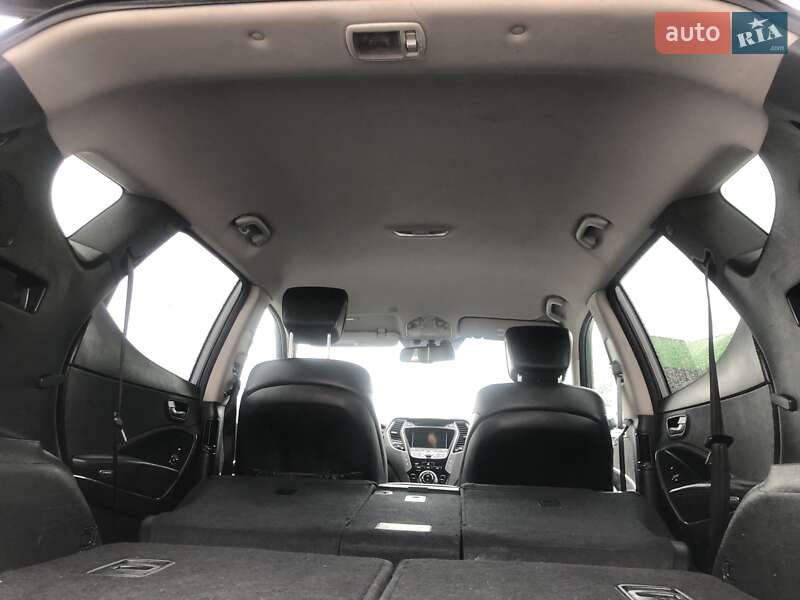 Позашляховик / Кросовер Hyundai Santa FE 2012 в Стрию