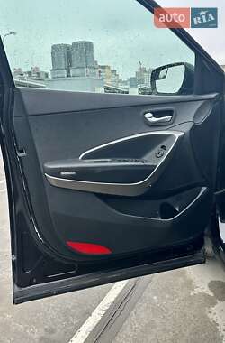 Внедорожник / Кроссовер Hyundai Santa FE 2014 в Киеве