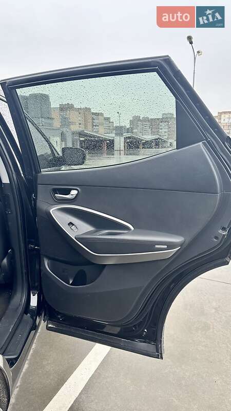 Позашляховик / Кросовер Hyundai Santa FE 2014 в Києві