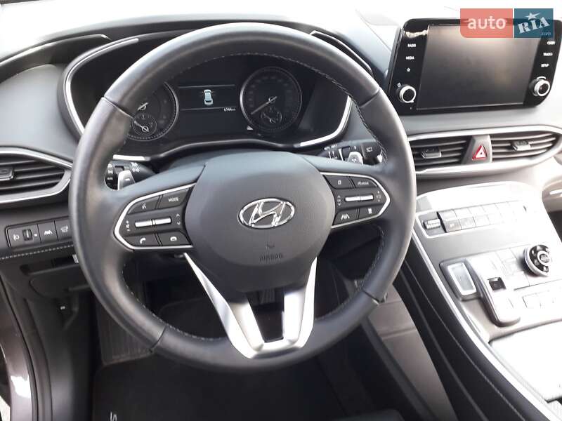 Внедорожник / Кроссовер Hyundai Santa FE 2022 в Киеве