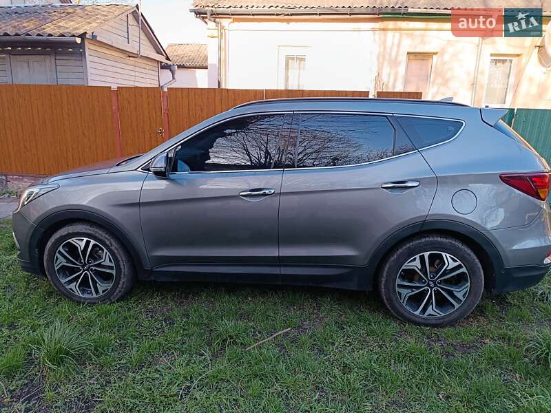 Внедорожник / Кроссовер Hyundai Santa FE 2016 в Житомире