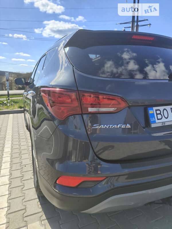 Внедорожник / Кроссовер Hyundai Santa FE 2017 в Залещиках