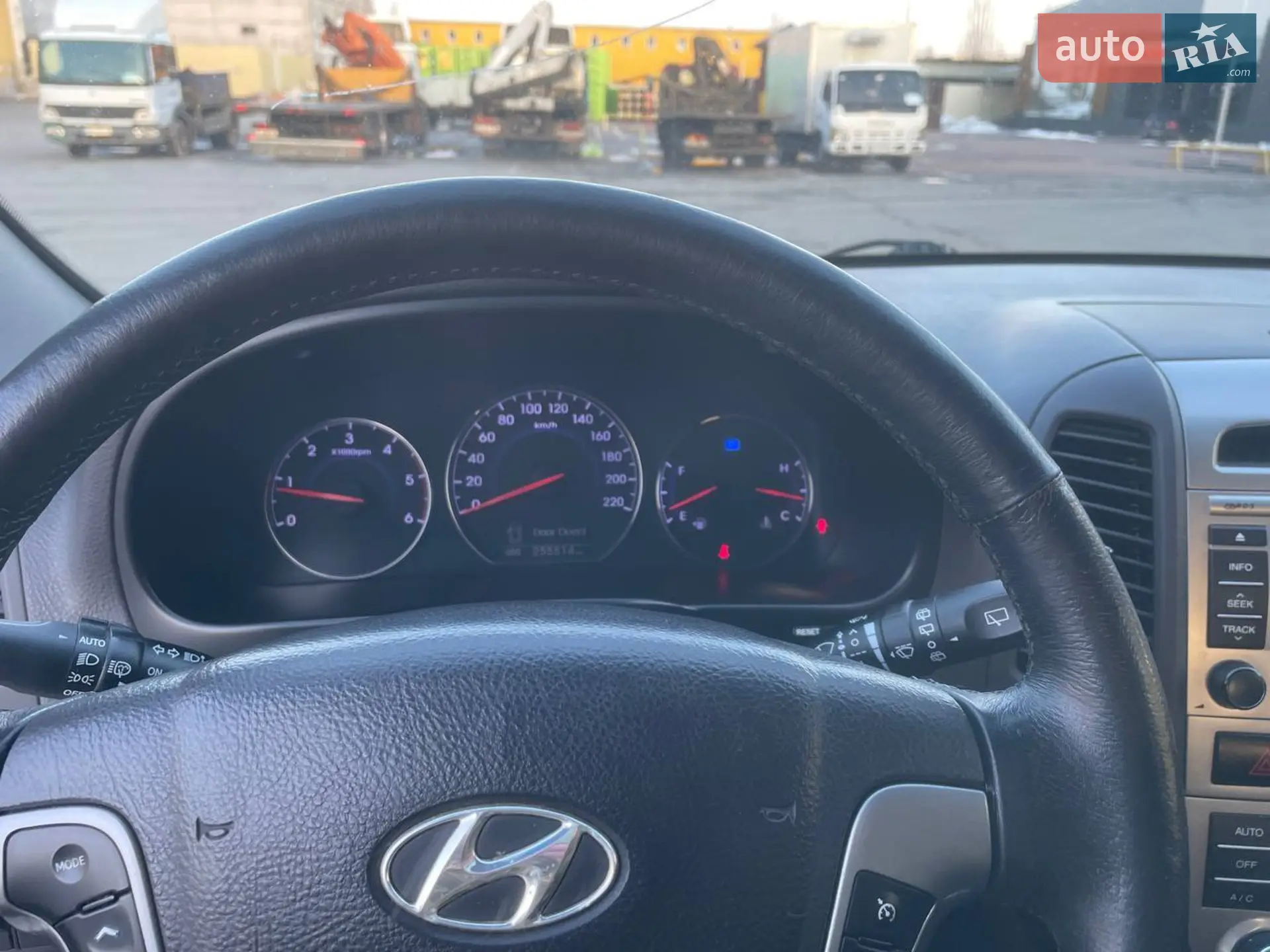 2012 Hyundai Santa Fe - мініатюра 26