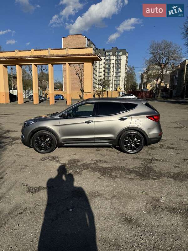 Позашляховик / Кросовер Hyundai Santa FE 2016 в Івано-Франківську