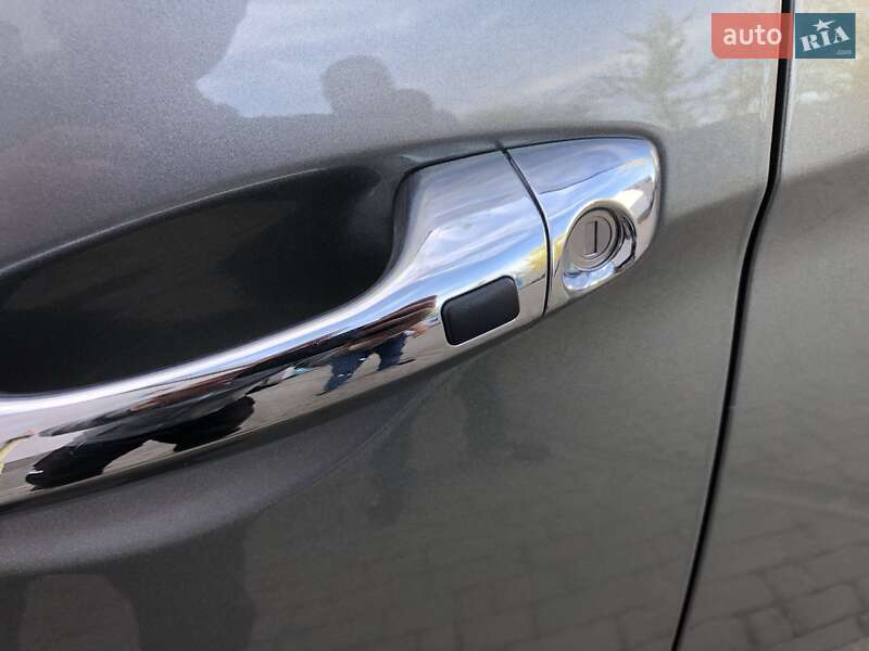 Позашляховик / Кросовер Hyundai Santa FE 2016 в Івано-Франківську