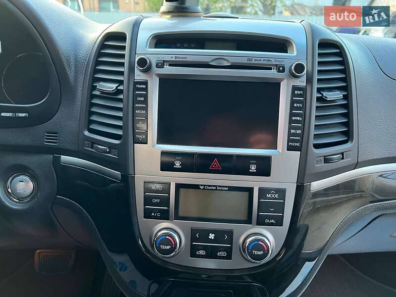 Позашляховик / Кросовер Hyundai Santa FE 2011 в Луцьку