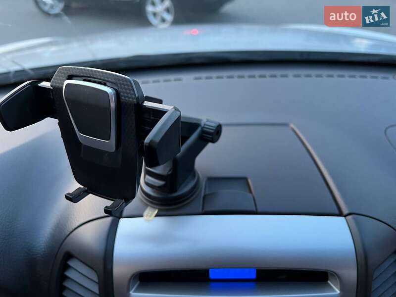 Позашляховик / Кросовер Hyundai Santa FE 2011 в Луцьку