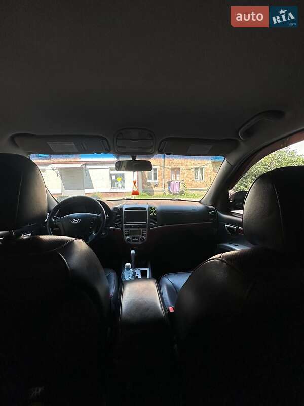 Позашляховик / Кросовер Hyundai Santa FE 2007 в Чернівцях