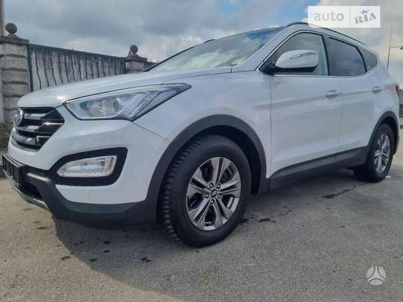 Внедорожник / Кроссовер Hyundai Santa FE 2013 в Ровно