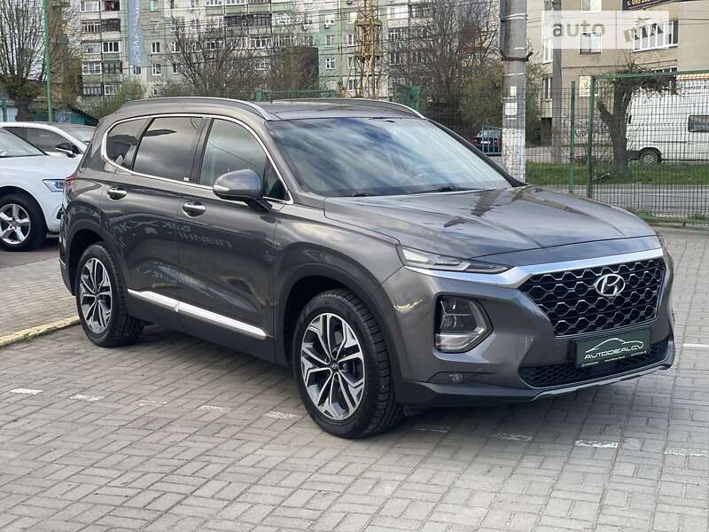 Внедорожник / Кроссовер Hyundai Santa FE 2019 в Черновцах