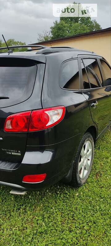 Позашляховик / Кросовер Hyundai Santa FE 2007 в Сваляві