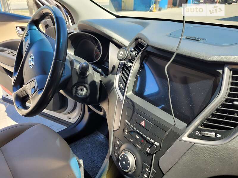 Позашляховик / Кросовер Hyundai Santa FE 2013 в Тернополі