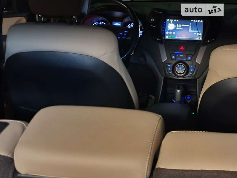 Позашляховик / Кросовер Hyundai Santa FE 2013 в Тернополі