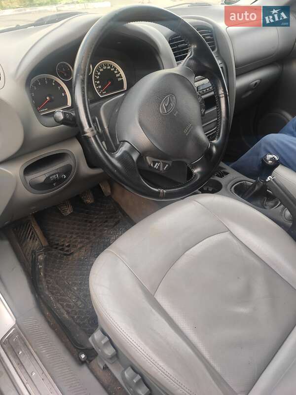 Позашляховик / Кросовер Hyundai Santa FE 2005 в Києві фото 6 Позашляховик / Кросовер Hyundai Santa FE 2005 в Києві