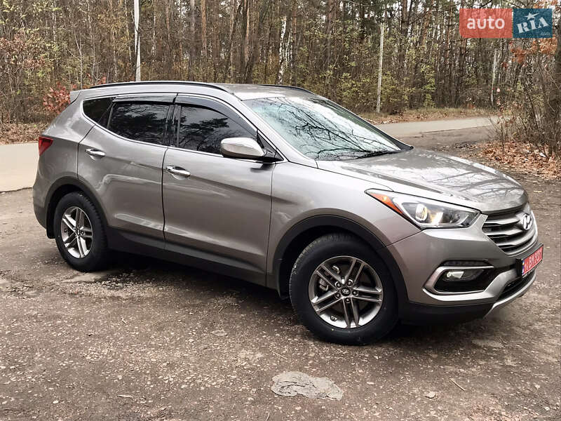 Внедорожник / Кроссовер Hyundai Santa FE 2016 в Вышгороде
