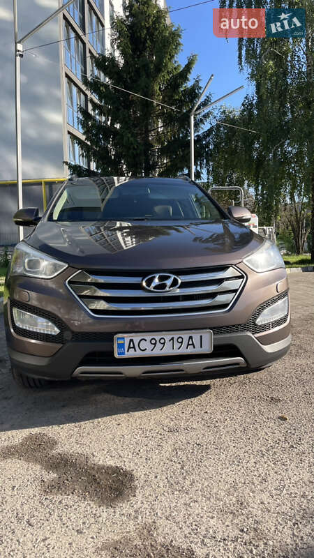 Позашляховик / Кросовер Hyundai Santa FE 2015 в Луцьку