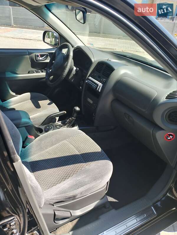 Внедорожник / Кроссовер Hyundai Santa FE 2003 в Днепре