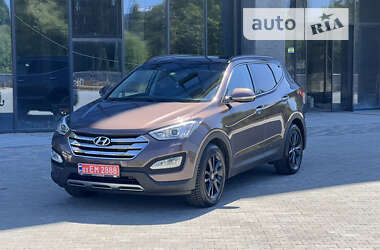 Внедорожник / Кроссовер Hyundai Santa FE 2015 в Ровно