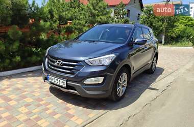 Позашляховик / Кросовер Hyundai Santa FE 2014 в 