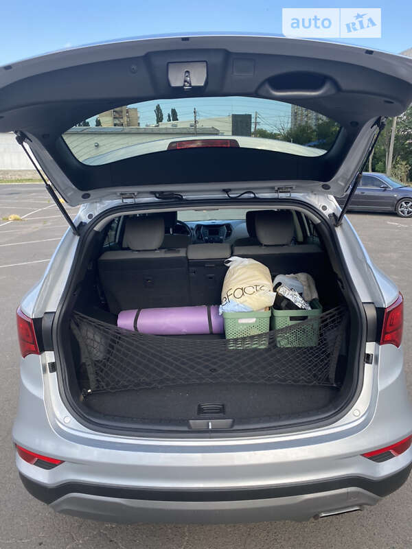 Позашляховик / Кросовер Hyundai Santa FE 2016 в Одесі