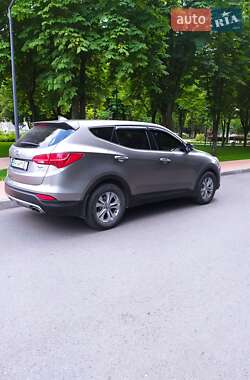 Внедорожник / Кроссовер Hyundai Santa FE 2012 в Кременчуге