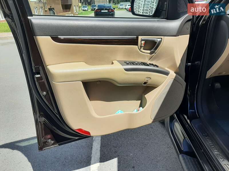 Внедорожник / Кроссовер Hyundai Santa FE 2011 в Чернигове