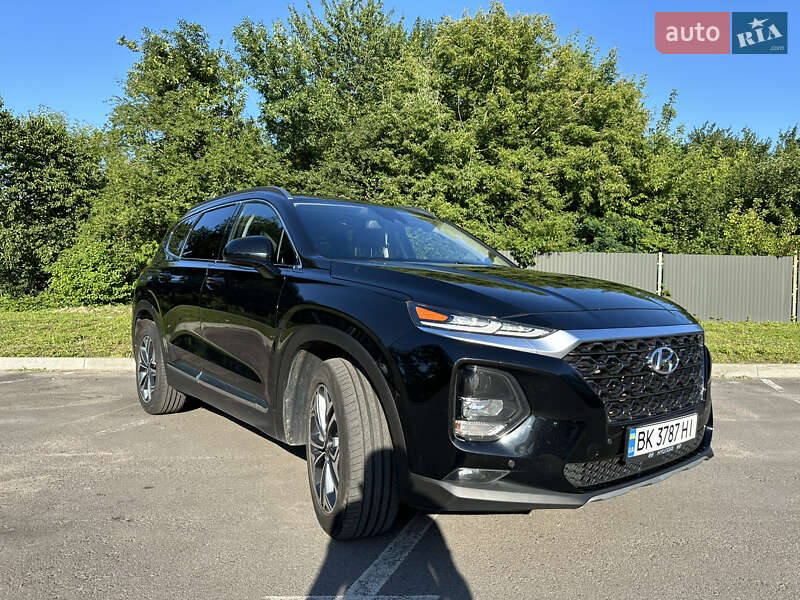 Внедорожник / Кроссовер Hyundai Santa FE 2019 в Ровно