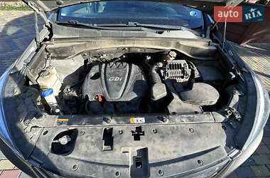 Внедорожник / Кроссовер Hyundai Santa FE 2014 в 