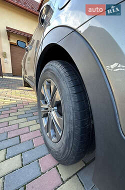 Внедорожник / Кроссовер Hyundai Santa FE 2014 в 