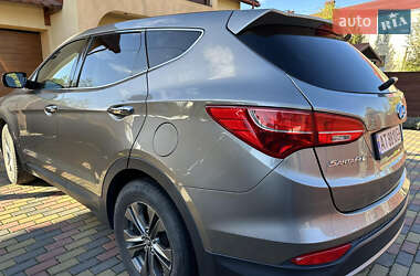 Внедорожник / Кроссовер Hyundai Santa FE 2014 в 