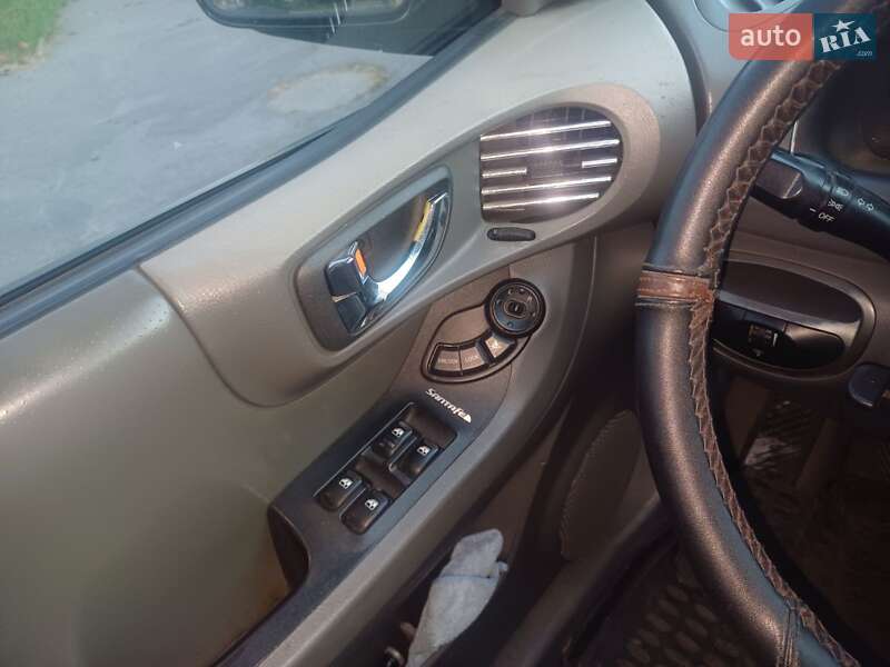 Позашляховик / Кросовер Hyundai Santa FE 2003 в Сквирі