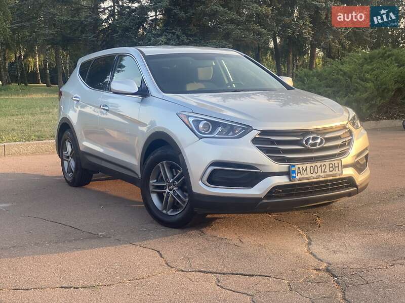 Позашляховик / Кросовер Hyundai Santa FE 2017 в Житомирі