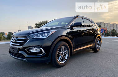 Внедорожник / Кроссовер Hyundai Santa FE 2017 в Киеве