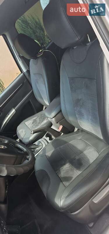 Внедорожник / Кроссовер Hyundai Santa FE 2010 в Ужгороде фото 3 Внедорожник / Кроссовер Hyundai Santa FE 2010 в Ужгороде