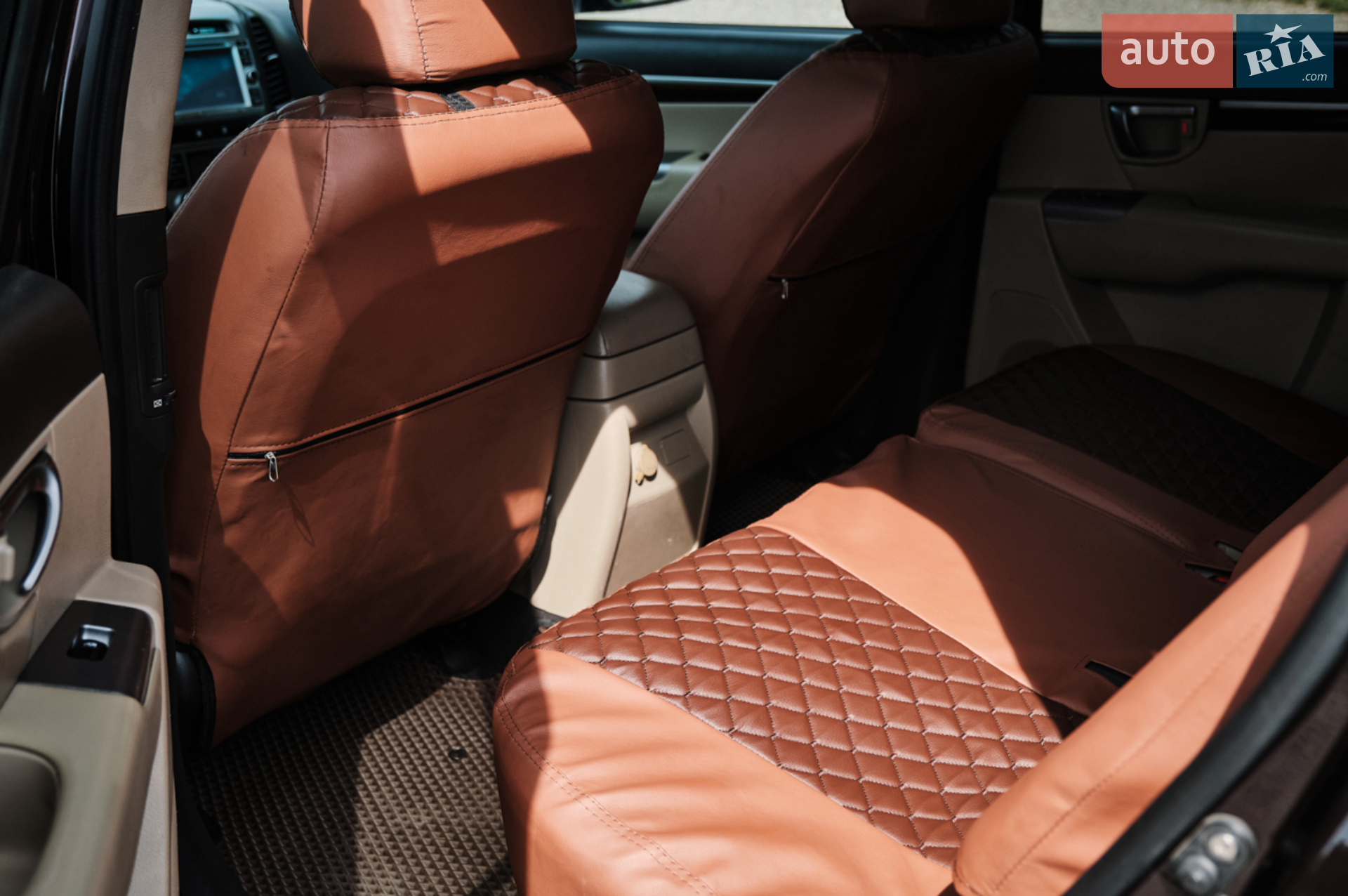 2011 Hyundai Santa Fe - мініатюра 15